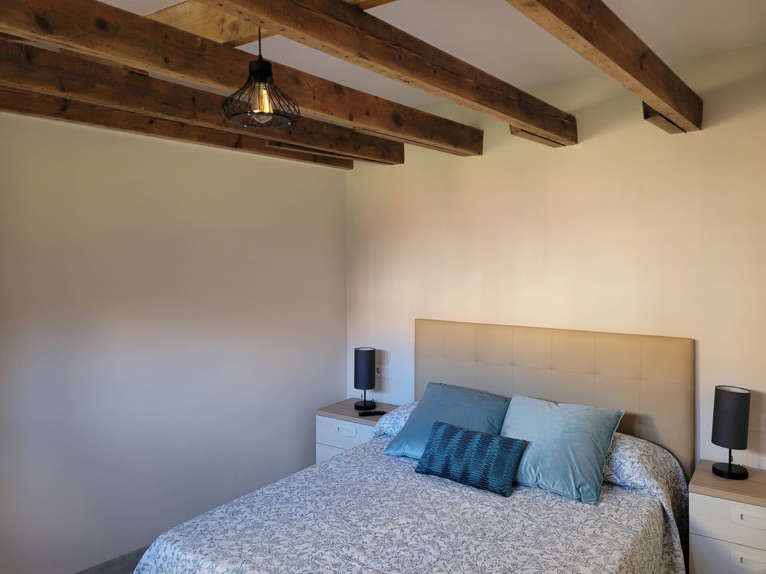 Ático entrevías dormitorio