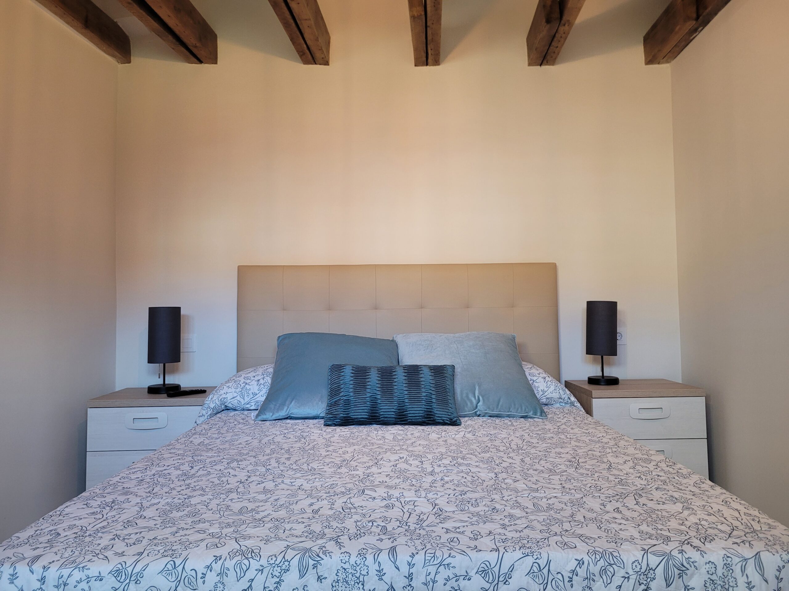 Ático entrevías dormitorio