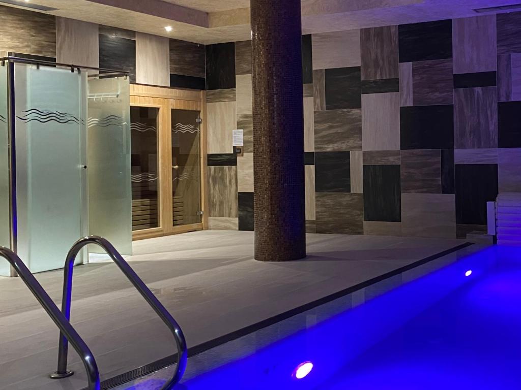 PISCINA CLIMATIZADA