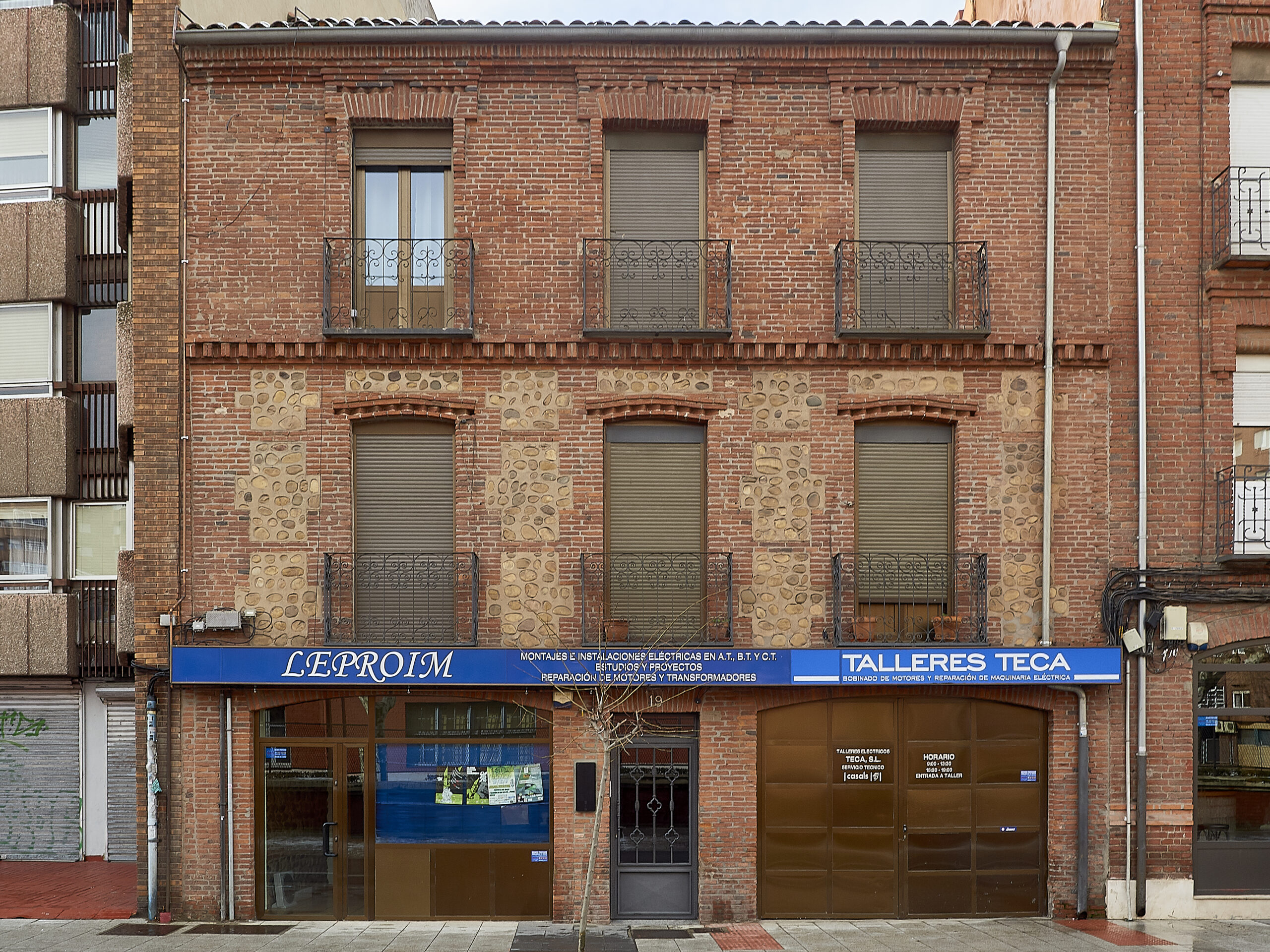 FACHADA