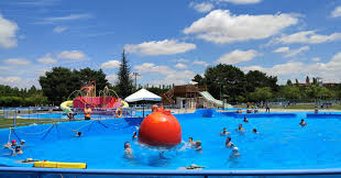 PISCINAS