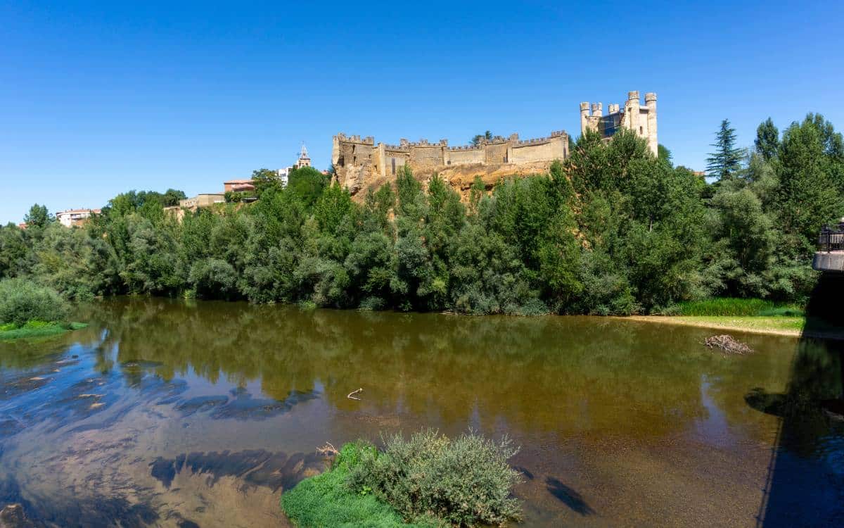 Castle of Valencia de Don Juan (15th century). Valencia de Don Juan, Leon, Spain.