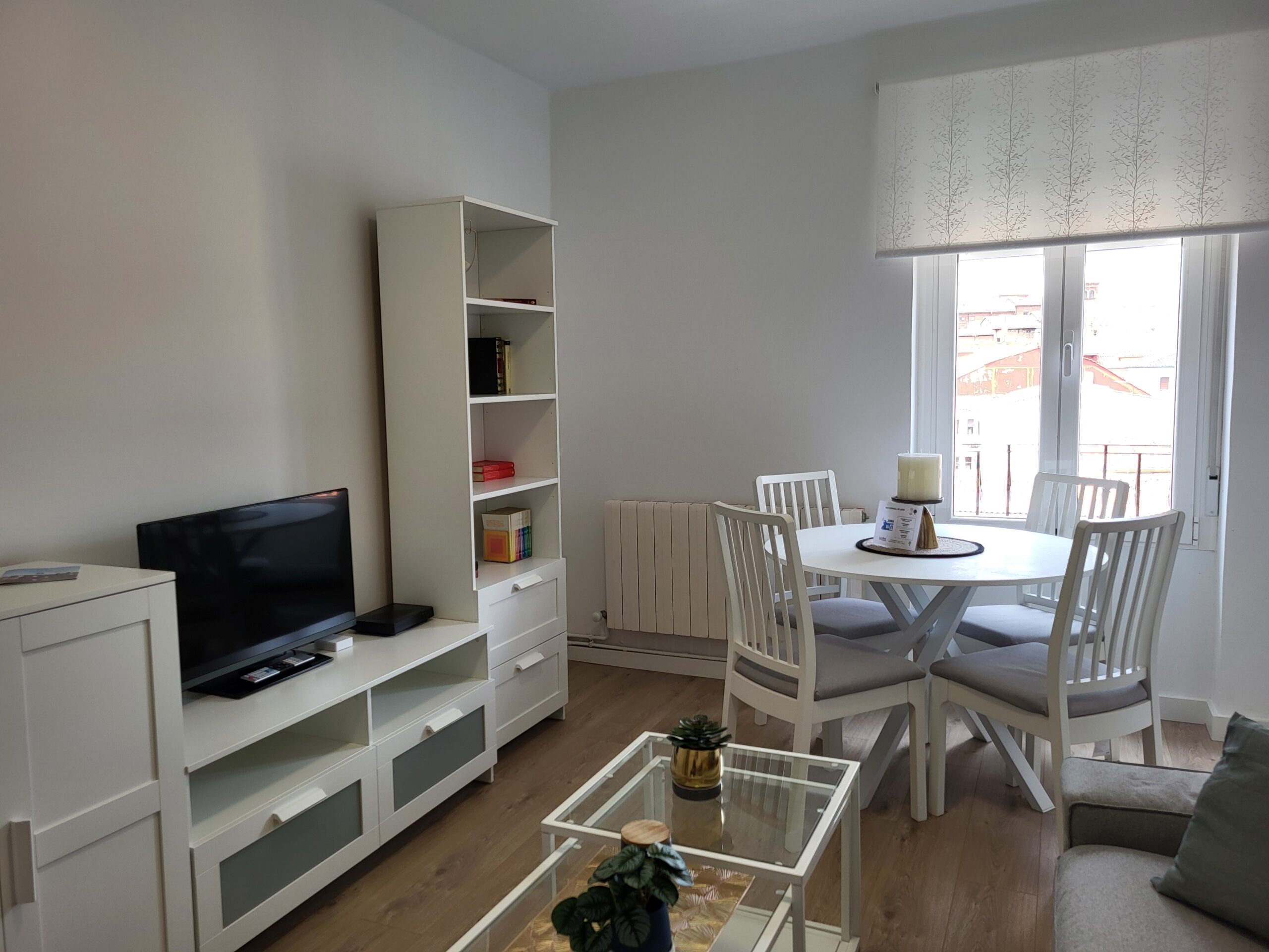 SALA DE ESTAR CON TV