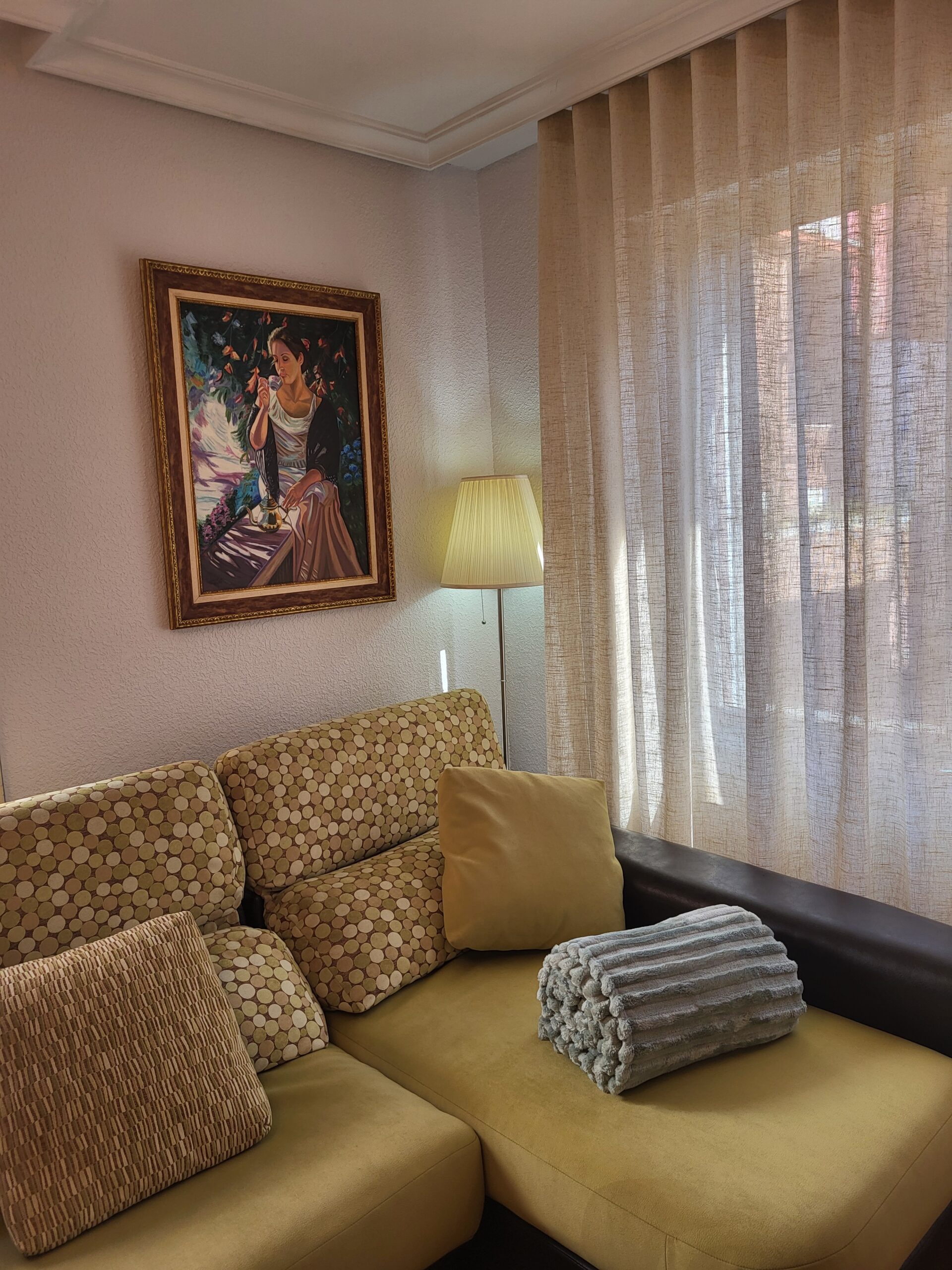 Salón – VuT Reina y Santa (4)